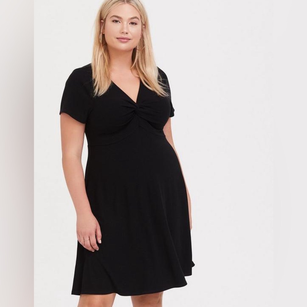 Torrid Mini Rib Knit Twist Front Skater Dress Size 0 (size large)